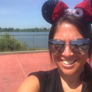 Meet your Posher, Alex 💫